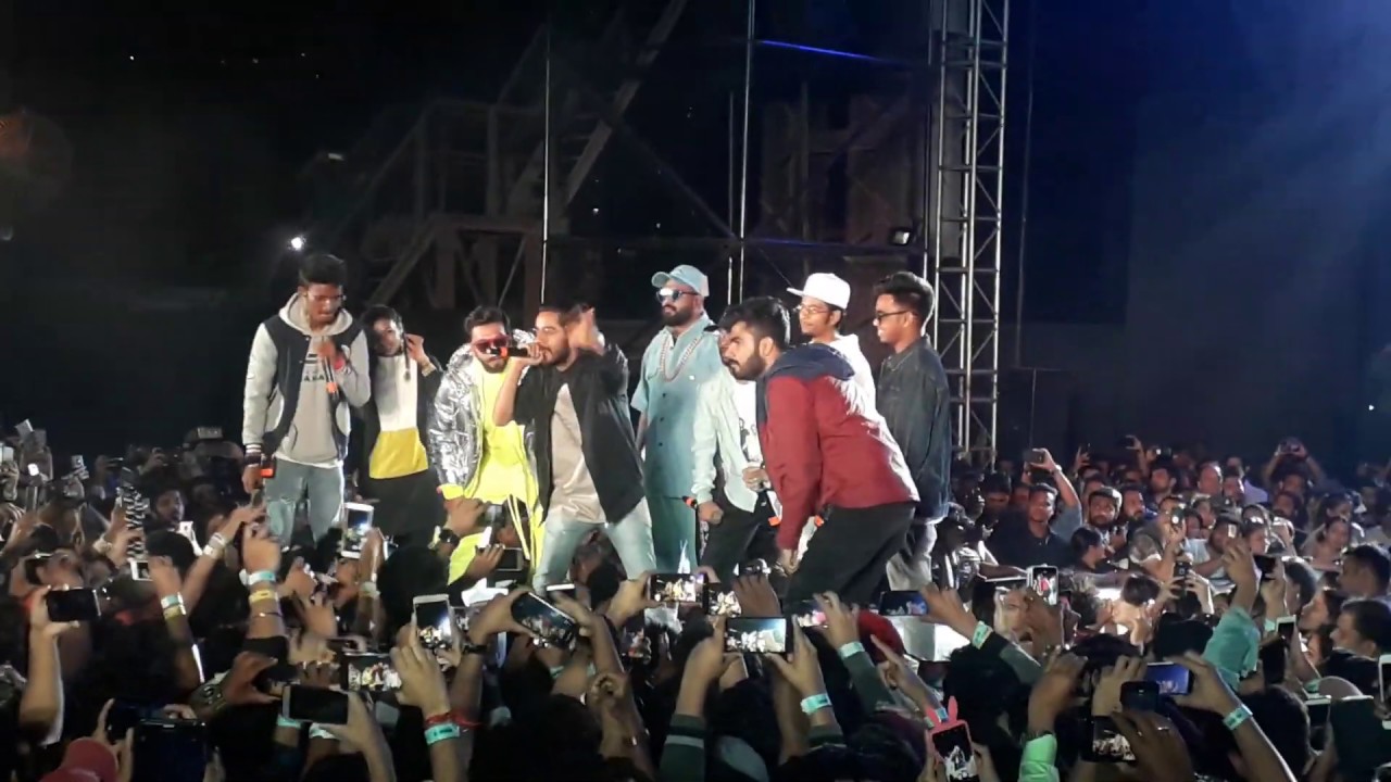 Ranveer Singh Entry GullyBoy Music Launch all Artist