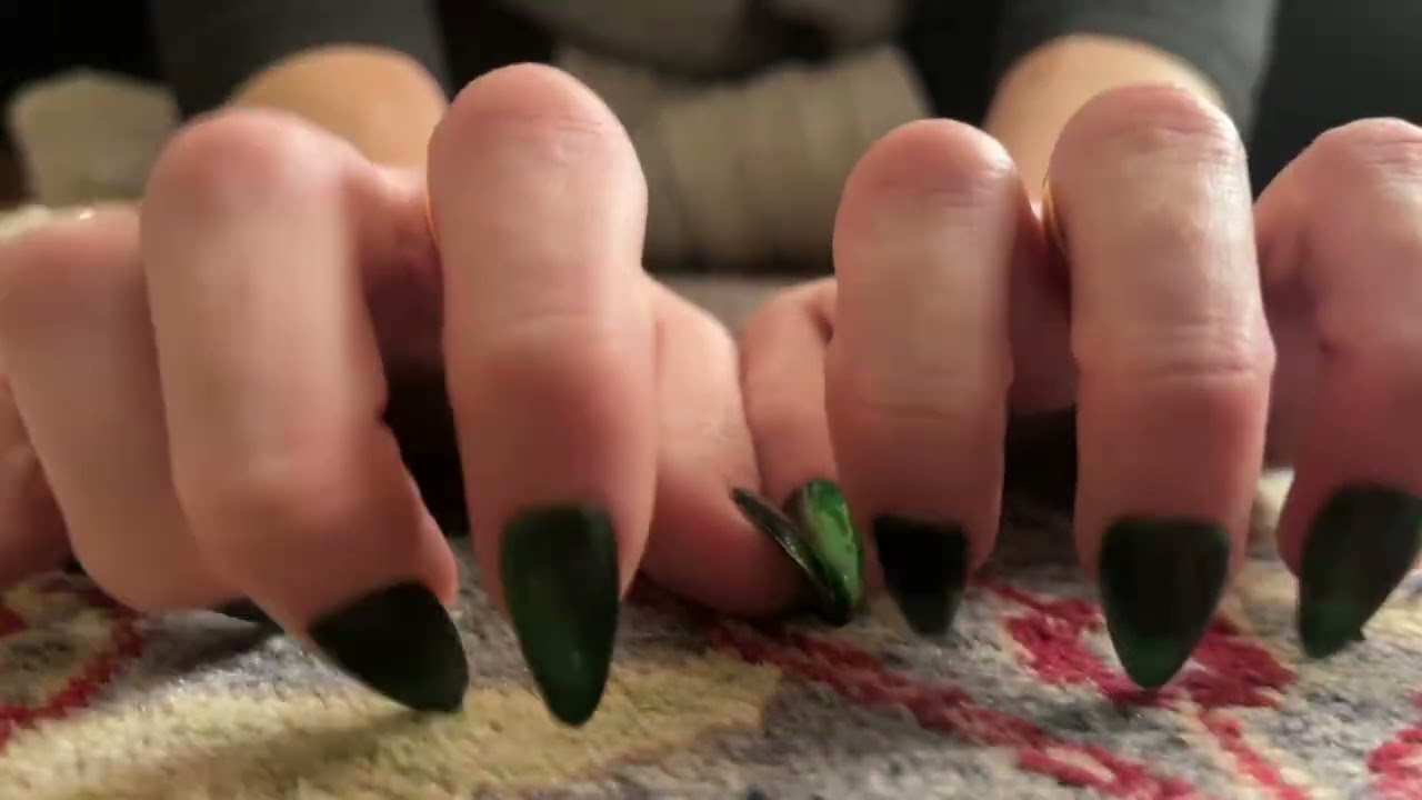 {25 Days Of ASMR} Day 21: Cozy Carpet Scratching! No Tapping, No Talking 