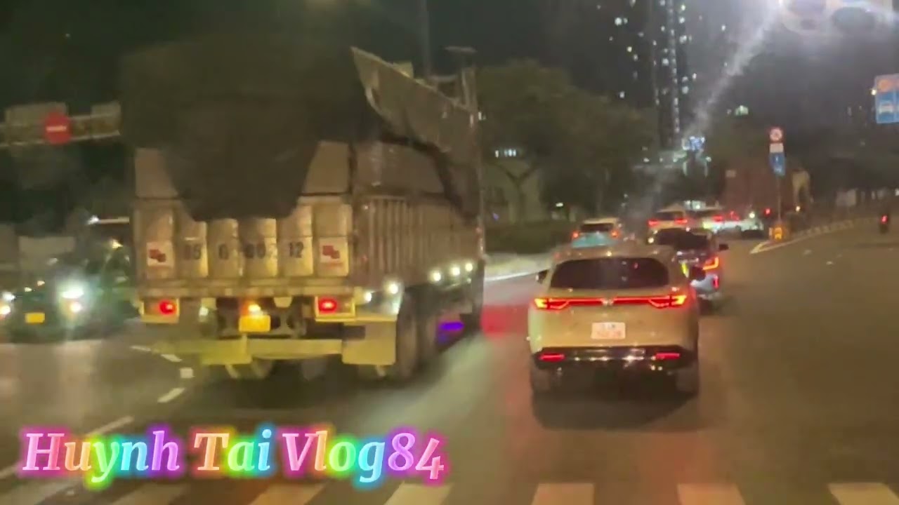 Hành trình đi tour Đà Lạt. Lâm Đồng 3ngày 3đêm trên đường Võ Văn Kiệt qua hầm Thủ Thêm vào ban đêm 