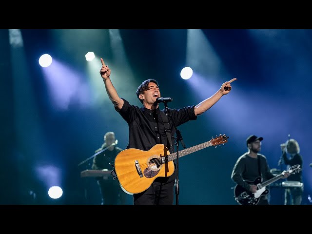 Phil Wickham Worship Set | Great Things, Battle Belongs, God of Revival, and Living Hope class=