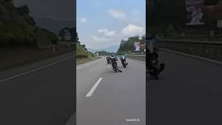 Lawak Mat Rempit Paip Tercabut