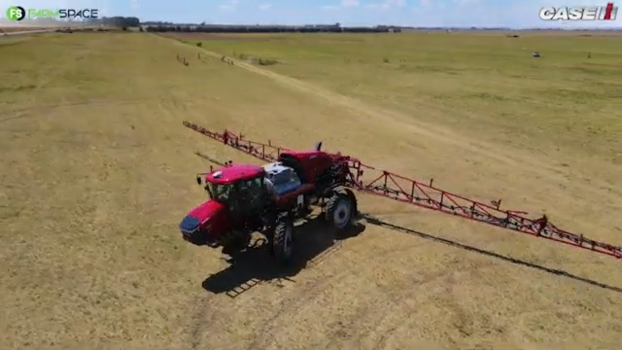Case IH wys wies baas met hulle nuutste spuit, die Patriot 3250, tydens die Hoogloop spuit Demodag!