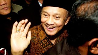 Emotional farewell for former Indonesian president BJ Habibie