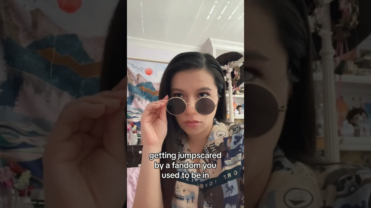 getting jumpscared by a fandom you used to be in 