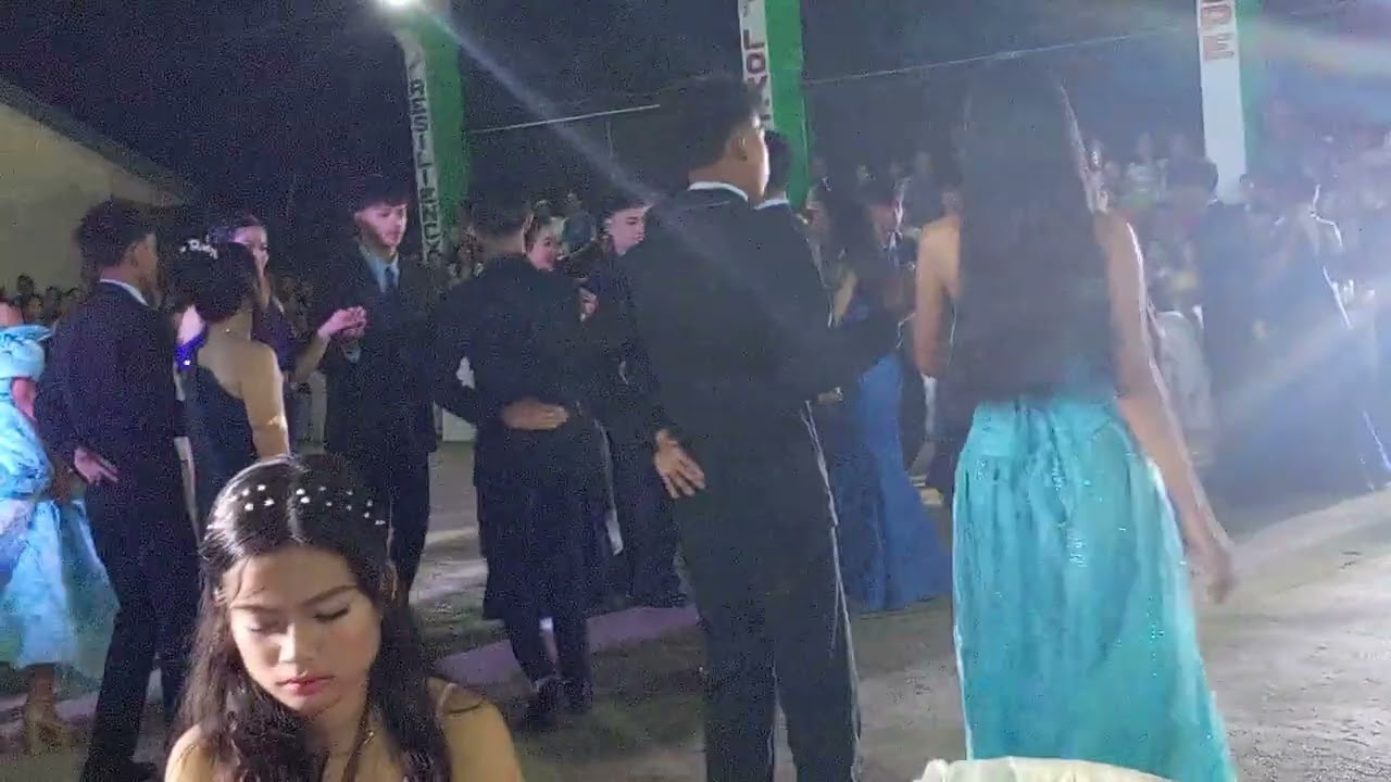 Regodon set B dabubu high school JS PROMENADE