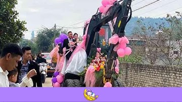 Màn rước dâu bằng máy xúc độc lạ gây bão mạng của chú rể Nghệ An