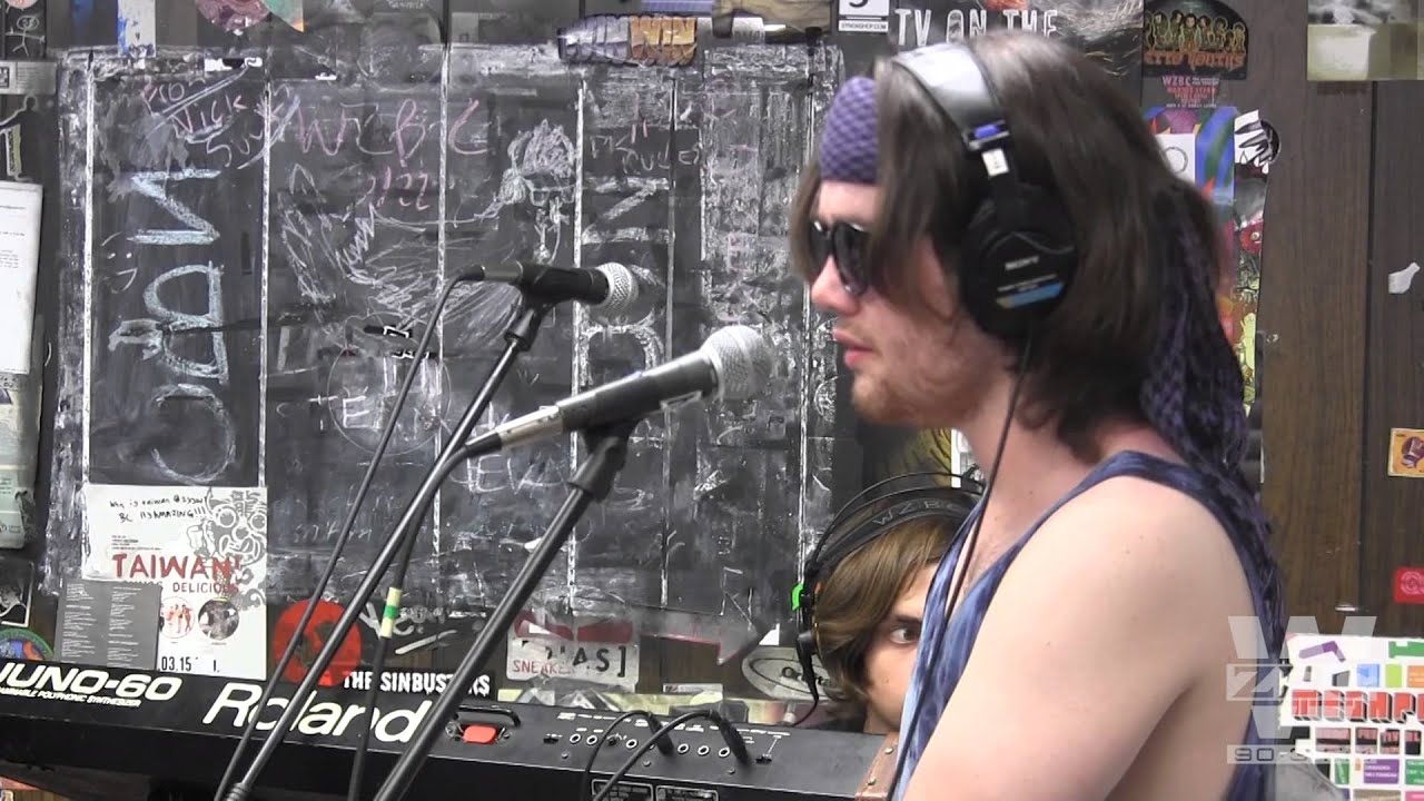 The Symptoms "Buried" - Live On WZBC