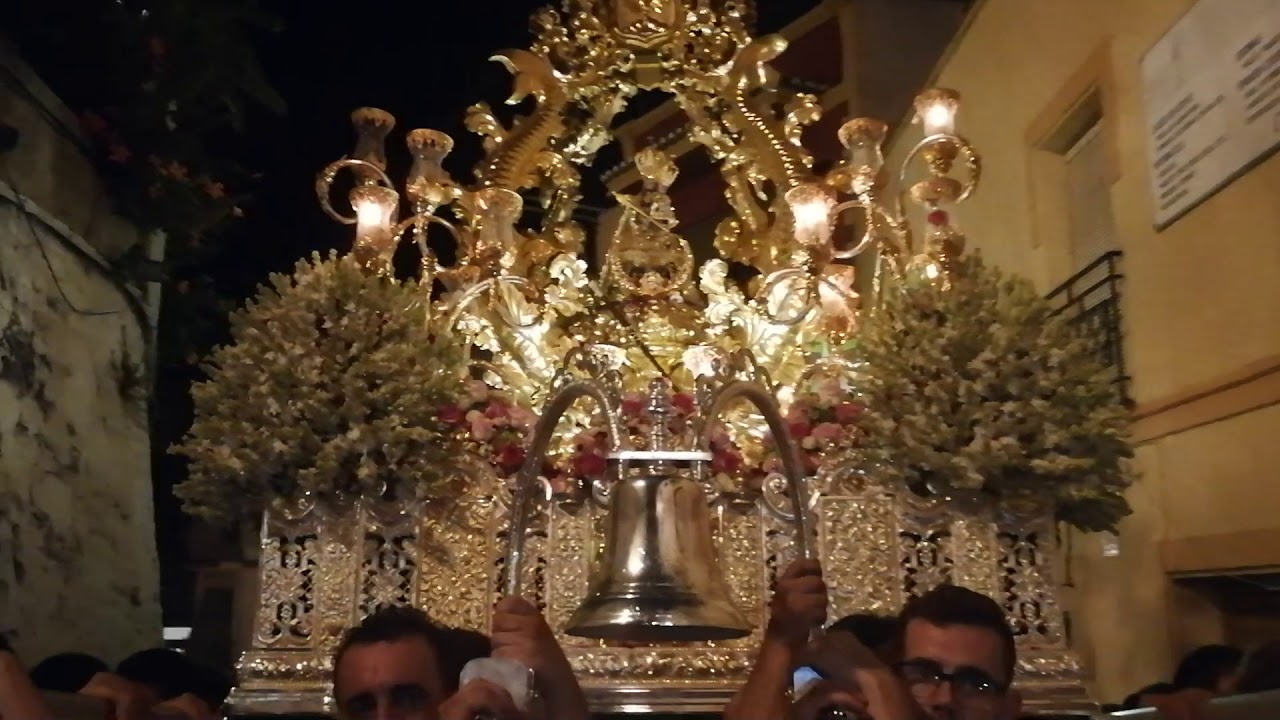 Virgen de la Antigua Coronada subiendo la Puerta de Granada. Almuñécar 2018