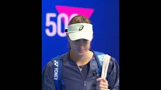 Sofia Kenin vs Belinda Bencic. Salida a pista. Previas. SF. Tokio open series 2025