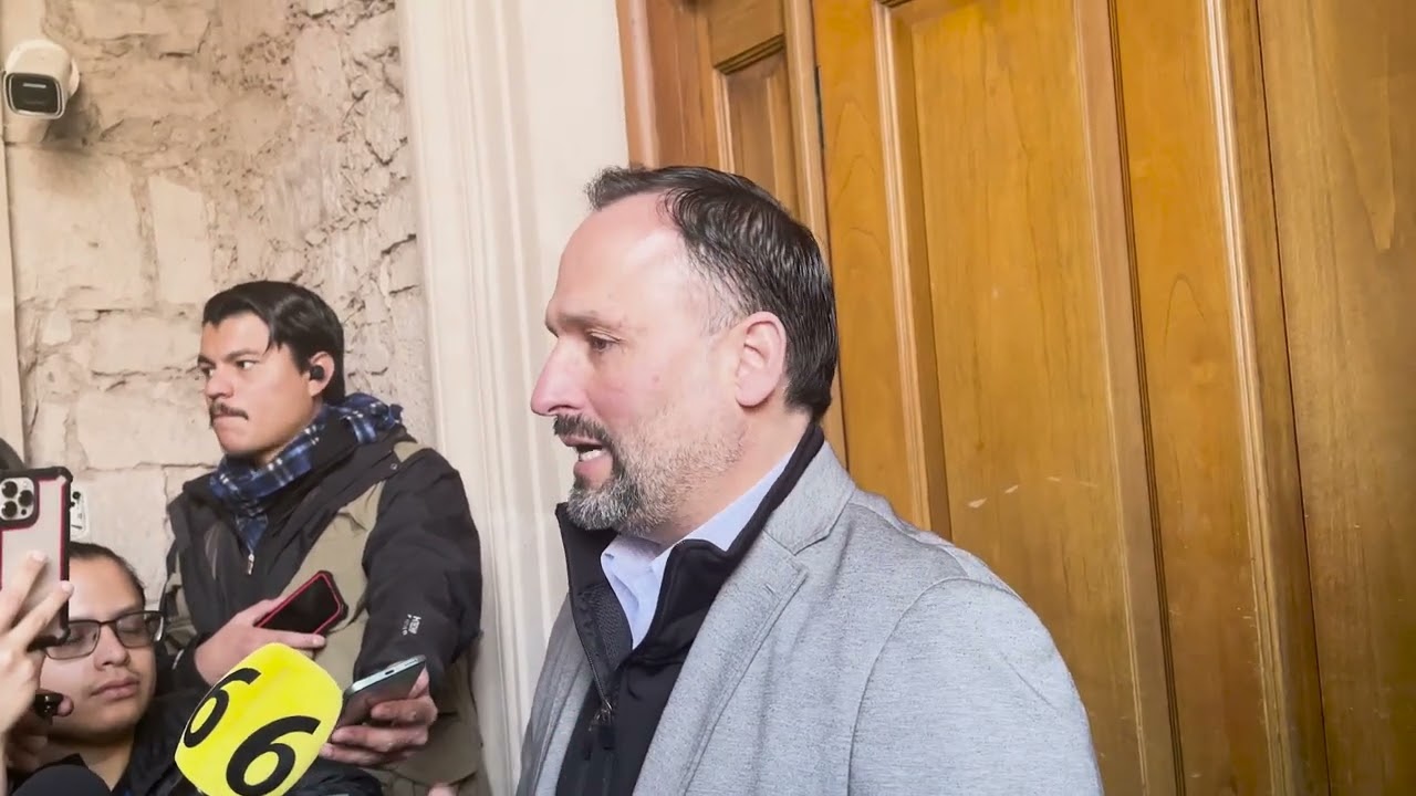 Busca Gobierno punto medio con Canaco en propuesta de ampliar horario de transporte urbano