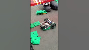 worlds 3 wheeled vex robot
