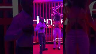 Muzeeyi Kawato Mu Bbaala Eniwaeniwaaaa