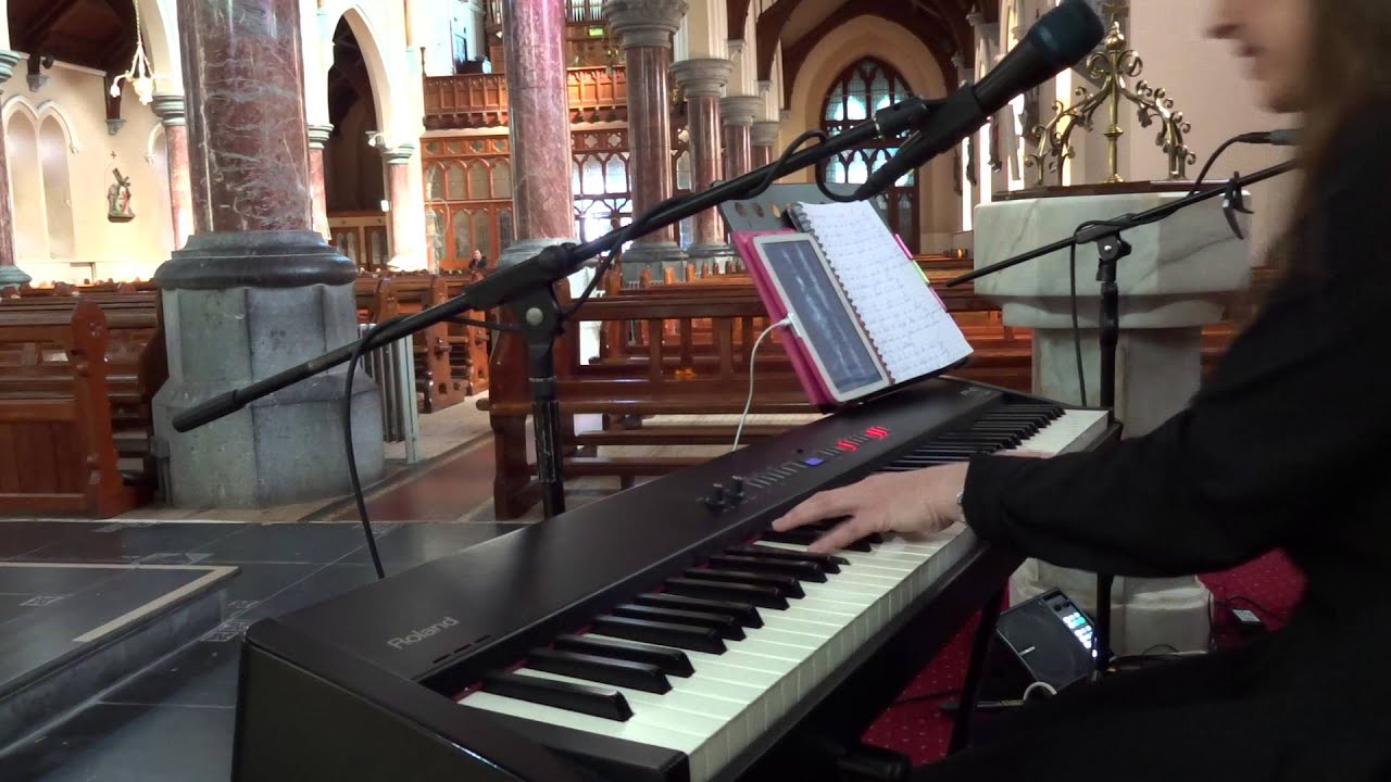 Ailbhe Hession "The Voyage" (Christy Moore) Piano and Guitar Cover