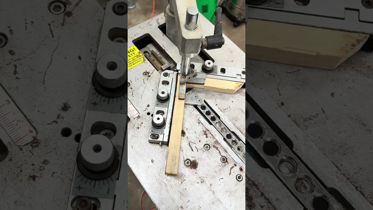 Used ITW AMP VN42 Frame Joiner / Underpinner for Sale