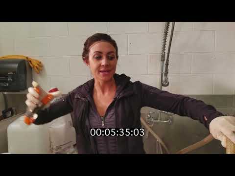 Видео: Сколько унций воды в галлонном кувшине?