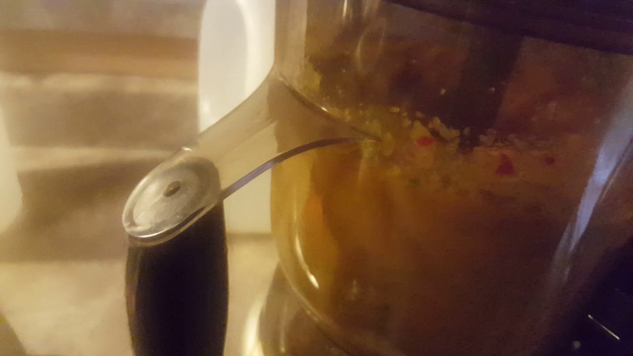 Making your own seasoning Guyanese Style - YouTube