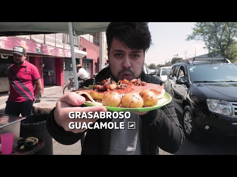 Deliciosos tacos al carbón con todo el guacamole que quieras #GRASABROSO