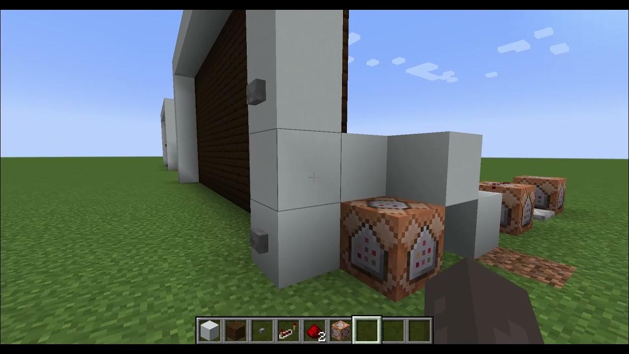 How to Make a Simple Working Garage Door in Minecraft Java
