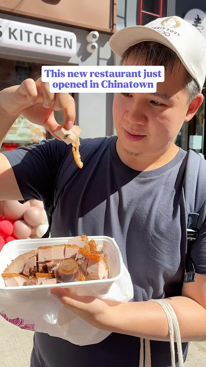 This is the crispiest thing we’ve ever had #nyc #newyork #pork #chinatown