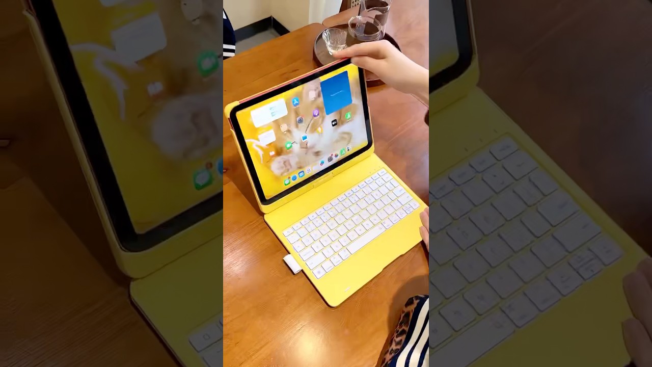 💛Ready to stand out? Our iPad 10 keyboard case in vibrant yellow is here to make your day!💛