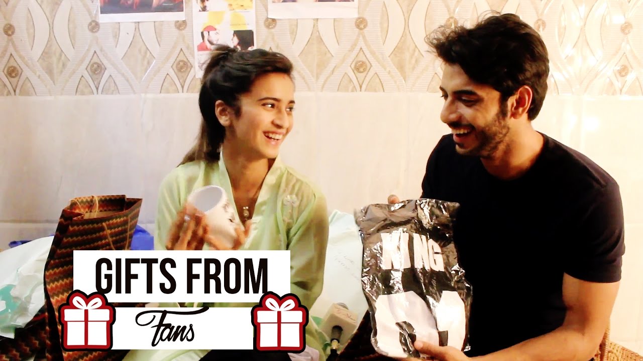 Vikram Singh Chauhan & Shivani Surve receive gifts from Fans