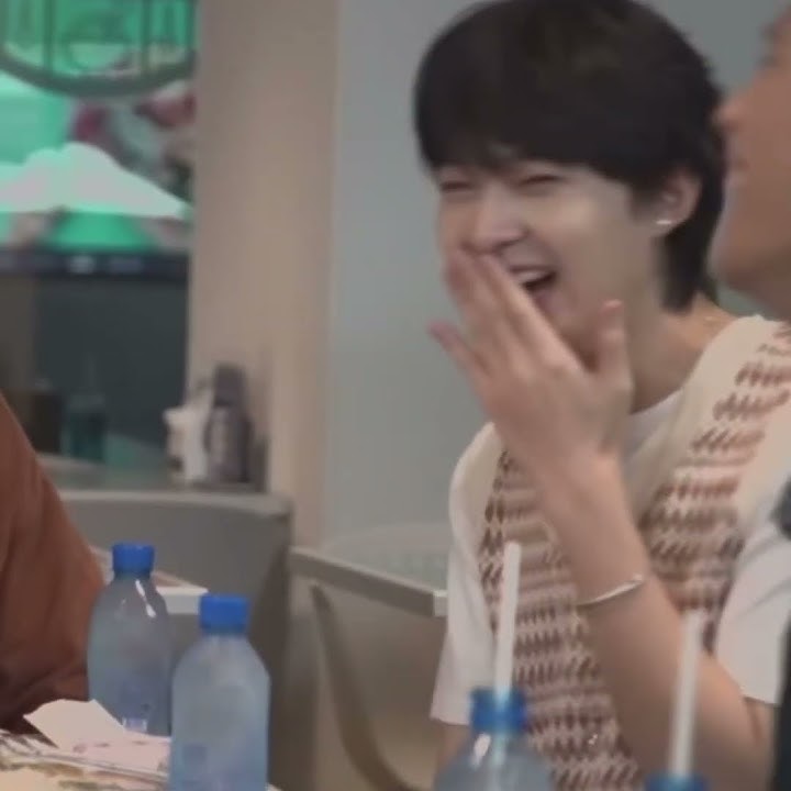 Zee was so surprised by their reactions 😂 #zeenunew #zeepruk #nunew #ซนซน #zonzon #zunshine