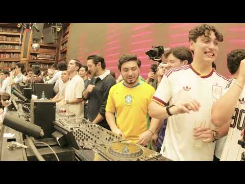 COCHE @STRANA  WORLD CUP BRUNCH