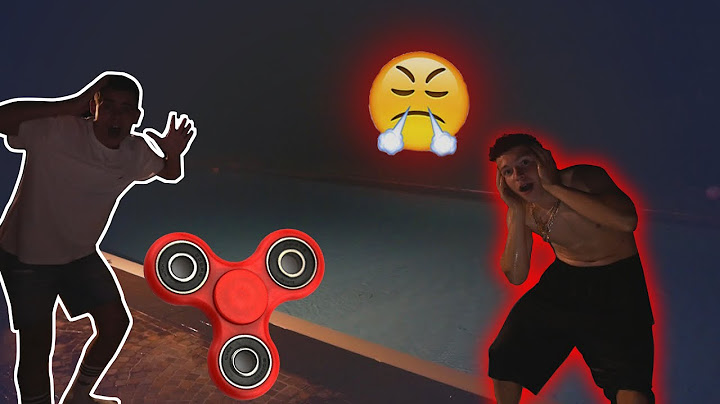 CHI PERDE COL FIDGET SPINNER SI TUFFA IN PISCINA A MEZZANOTTE!! CRAZY CHALLENGE