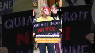 Patrick Bruel : "Nous Toutes" manifeste devant le théâtre Edouard VII ou joue le chanteur