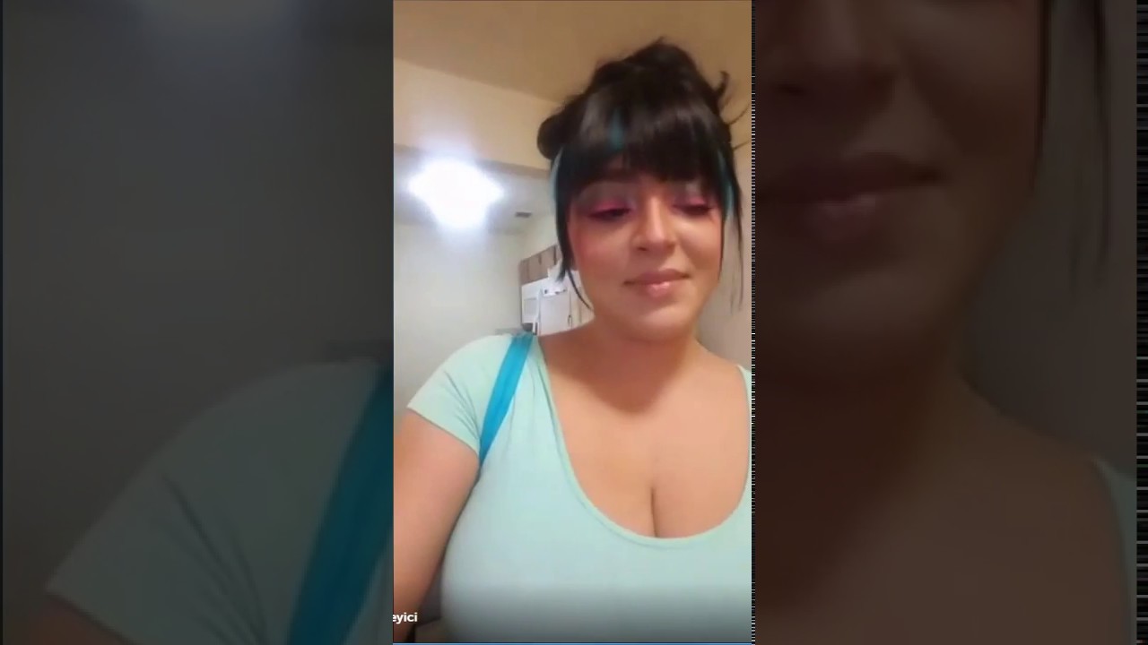  Sexy periscope girl with big boobs work out in spandex suit