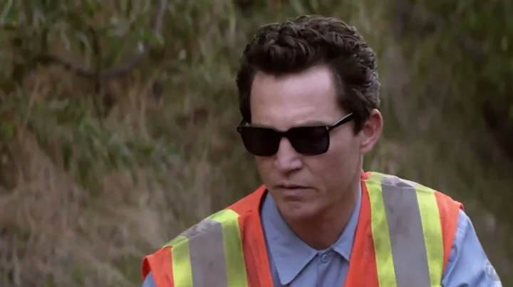 Animal Kingdom - J and Pope discuss Penny and Amy
