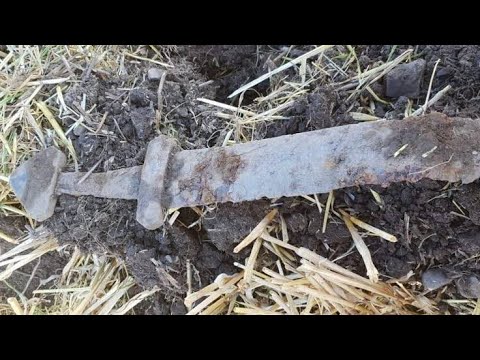 1,200 Year Old Viking Sword Discovered On Norwegian Mountain