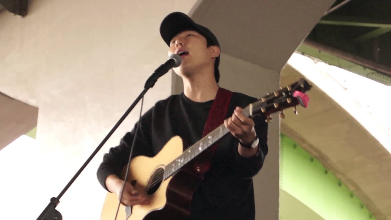 131008 버스커버스커 한남대교 버스킹 *밤, 그댈 마주하는 건 너무 힘들어