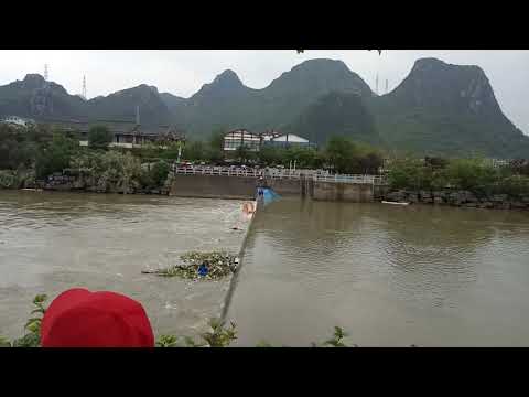 鲁家村划龙舟 翻船死人 boating turnover and died V80421 133743