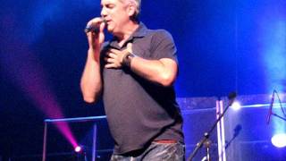 Watch Taylor Hicks Whats Right Is Right video