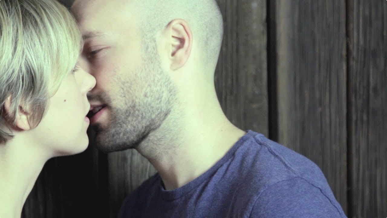 real showbox app Pomplamoose painfully reenacts a scene from Star Wars