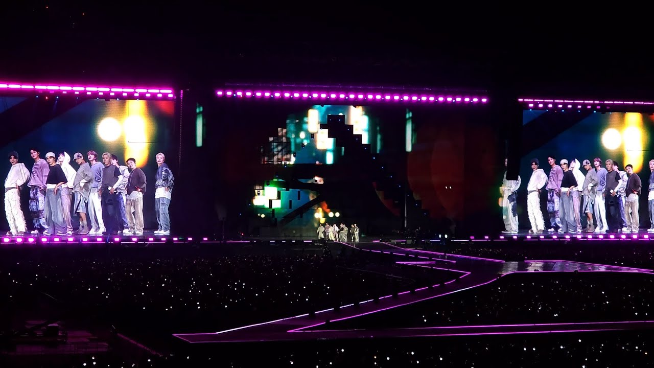 241013 세븐틴 - LOVE, MONEY, FAME (러브, 머니, 페임) / 2층 full view [seventeen righ there 고양 콘서트]