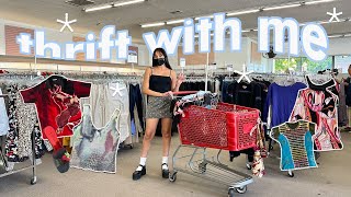 THRIFT WITH ME // shopping at my *FAVORITE* thrift store in the Central Valley!!!