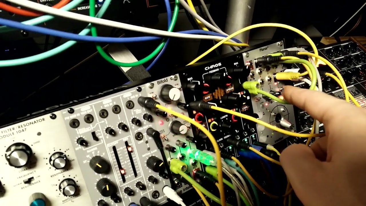 Vector Mixing with Planar 2 by Intellijel - YouTube