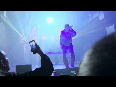 Gzuz- Donuts Gdańsk 17.10.26 live 