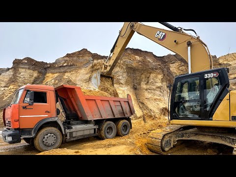 КамАЗ 65115 Вожу щебень на дорогу Погрузка песком на карьере