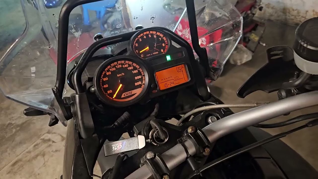 BMW R1200GS K25 Adventure  naprawa pompy paliwa