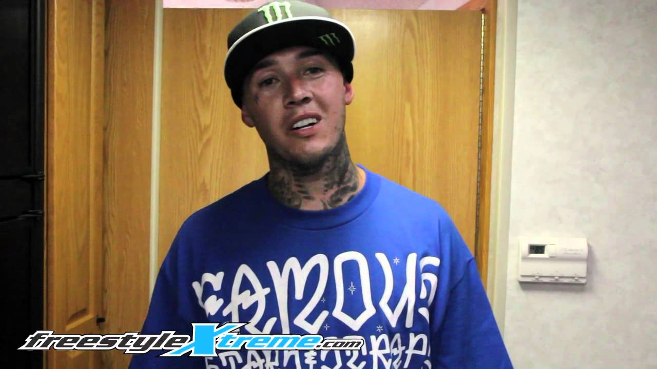 famous stars and straps twitch