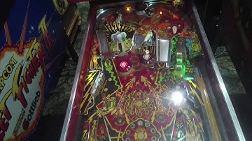 Playing Flash Gordon Pinball Machine (Bally, 1981)
