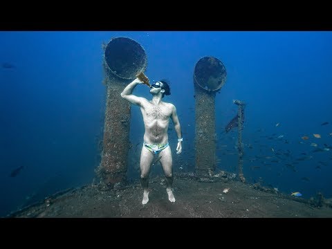 Video: Hoe Slagen Freedivers Erin Om Zo Lang Hun Adem In Te Houden? - Alternatieve Mening