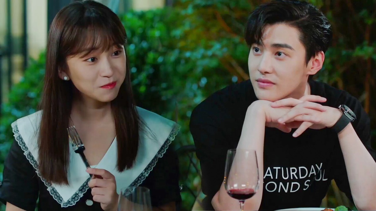 لا داعي للطعام، رؤيتك تجعل قلبي ممتلئ❤️💋  الفتاة التي ترى الروائح