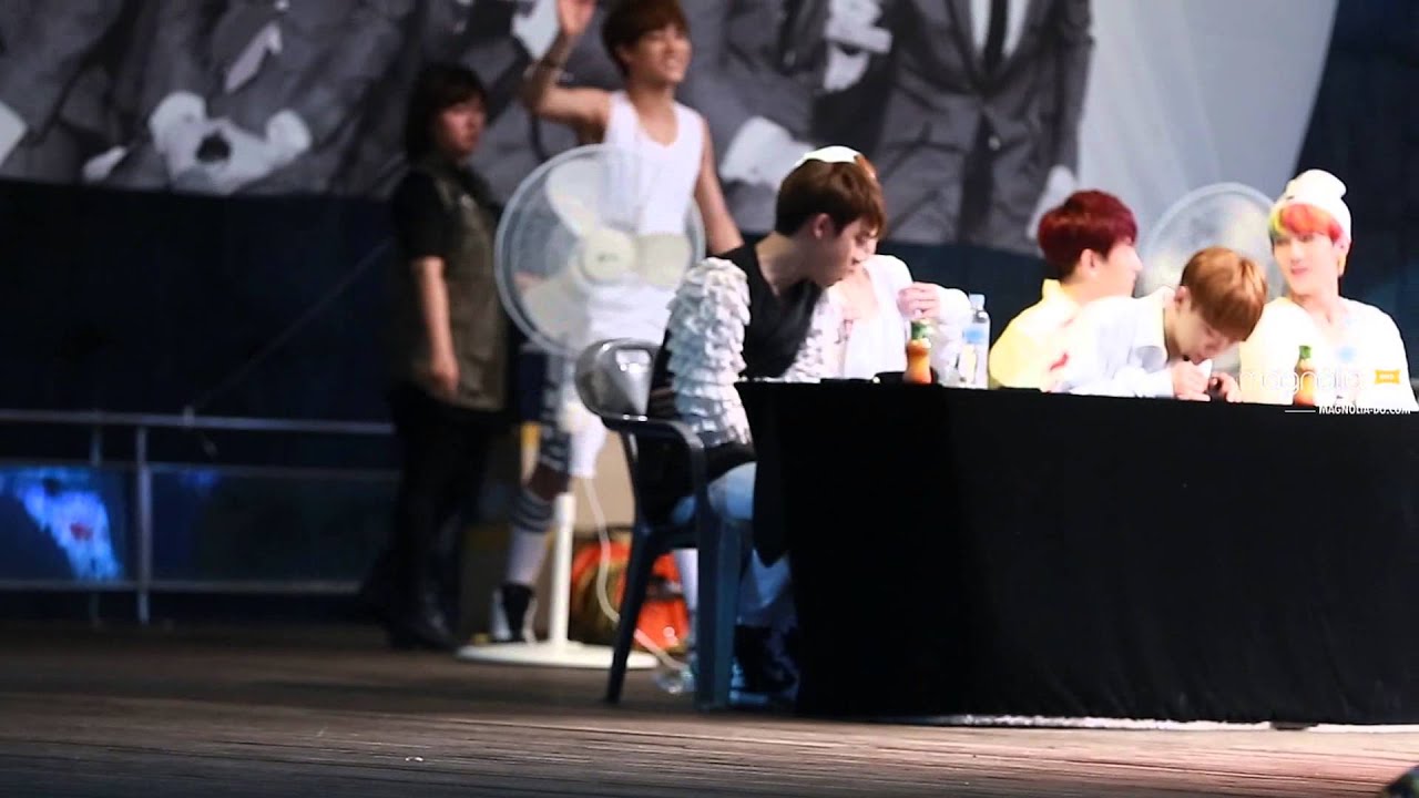 130606 XOXO KISS&HUG FANSIGN D.O. EDIT