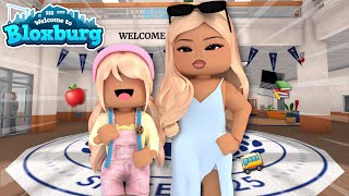 TOURING BLOXBURG HIGH SCHOOL! *DAISY IS LEAVING PRIVATE SCHOOL* Bloxburg Voiced RP Roleplay TOURING BLOXBURG HIGH SCHOOL! *DAISY IS LEAVING PRIVATE SCHOOL* Bloxburg Voiced RP Roleplay