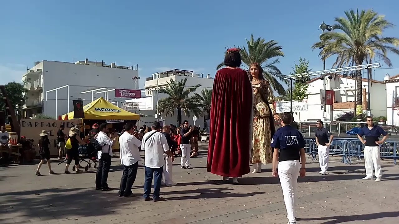 Entrada a Plaça - Gegants Vells de St Pere de Ribes | St Pere 2018