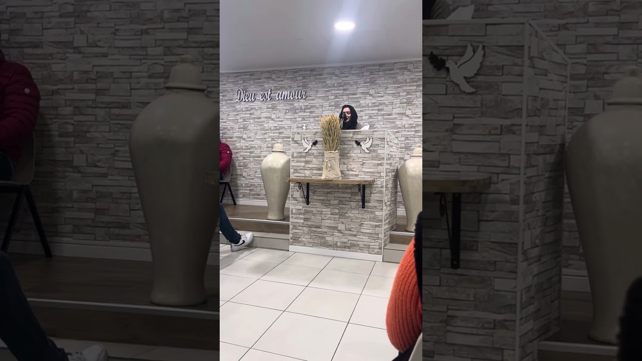 Magnifique Cantique de la soeur Thalya de grisolles